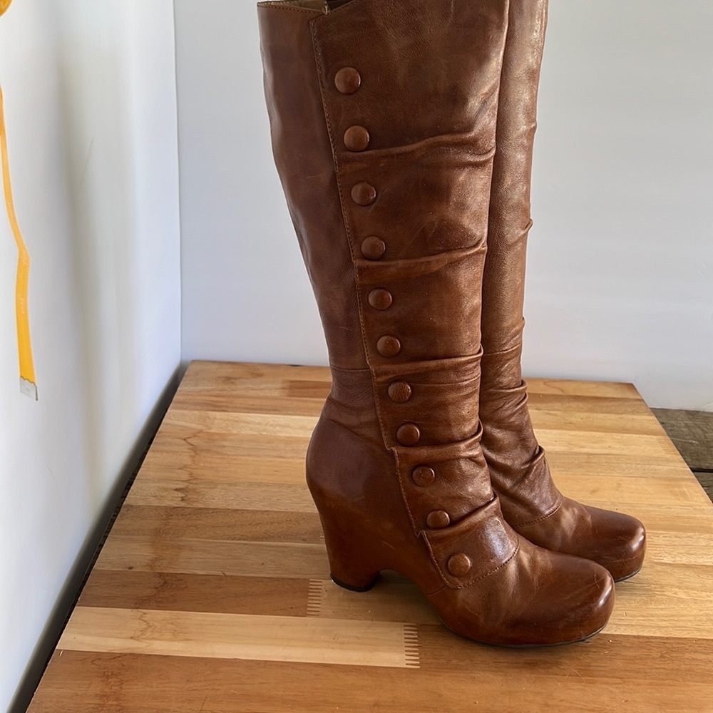 Miz Mooz Janessa Leather Side Button Boots Brown 7